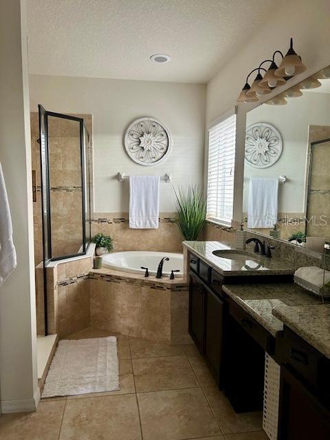 Image 4 of 13 For 8818 Tropical Palm Drive