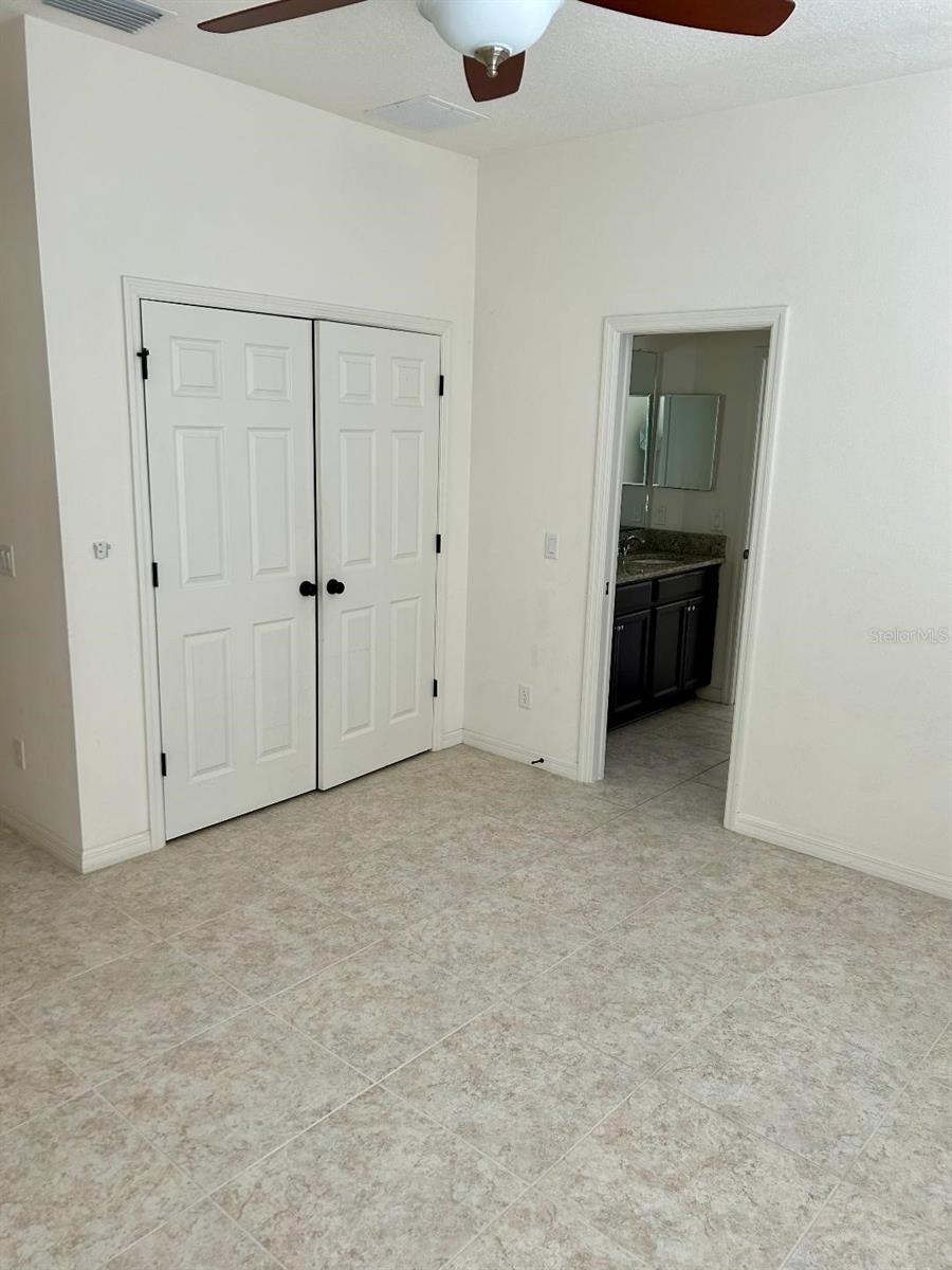 Image 7 of 13 For 8818 Tropical Palm Drive