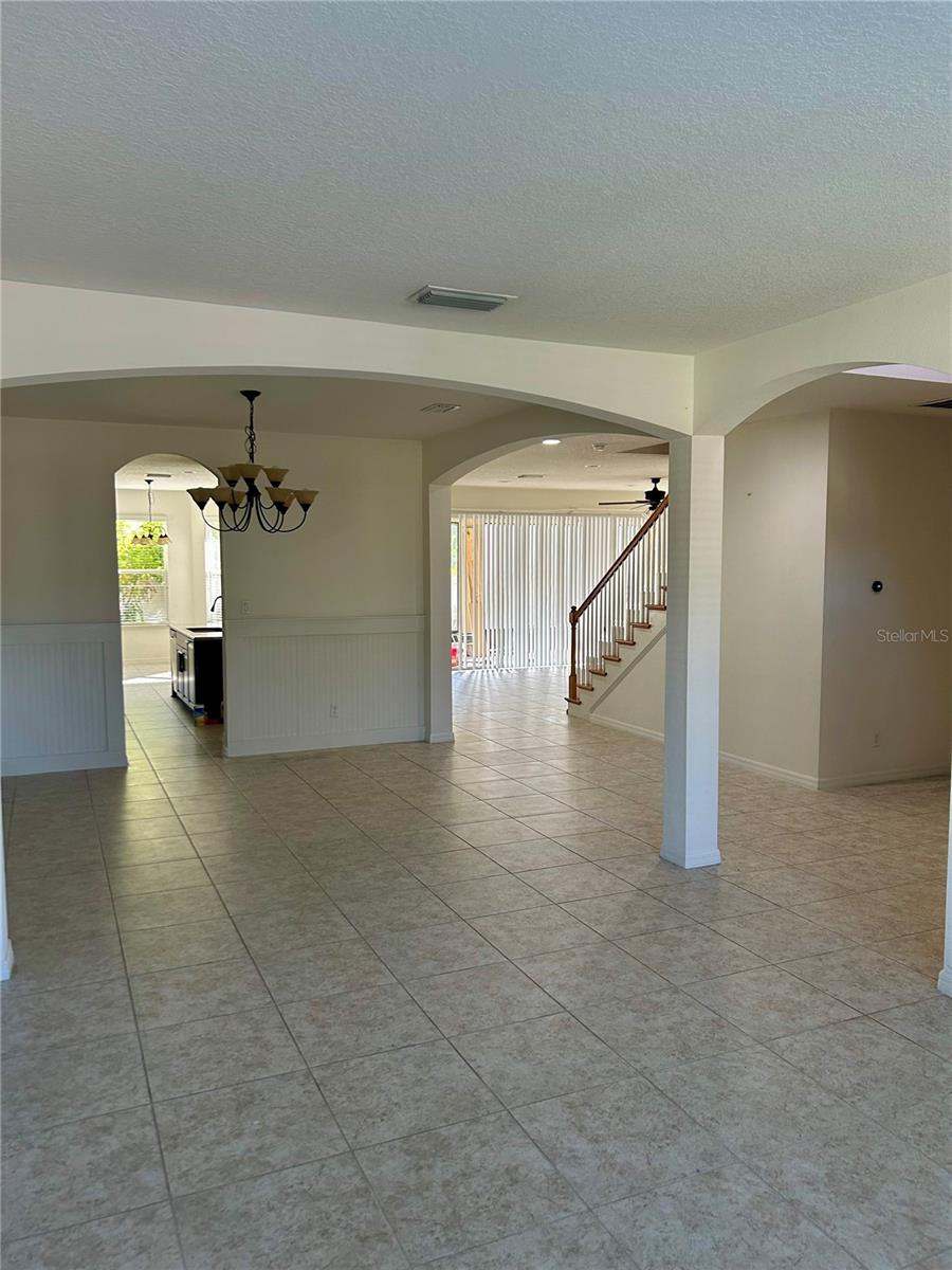 Image 9 of 13 For 8818 Tropical Palm Drive