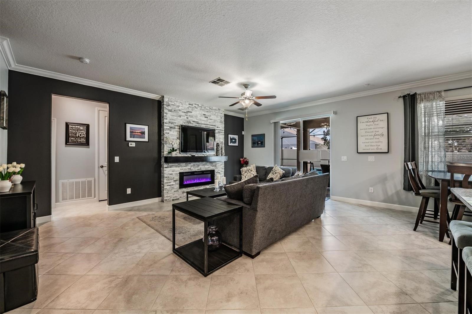 Image 11 of 40 For 3233 Calvano Drive