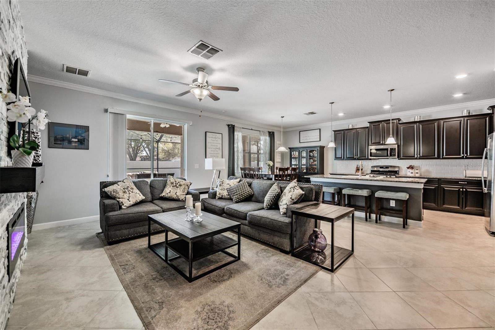 Image 13 of 40 For 3233 Calvano Drive