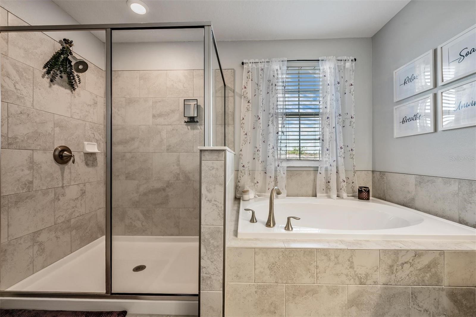 Image 27 of 40 For 3233 Calvano Drive