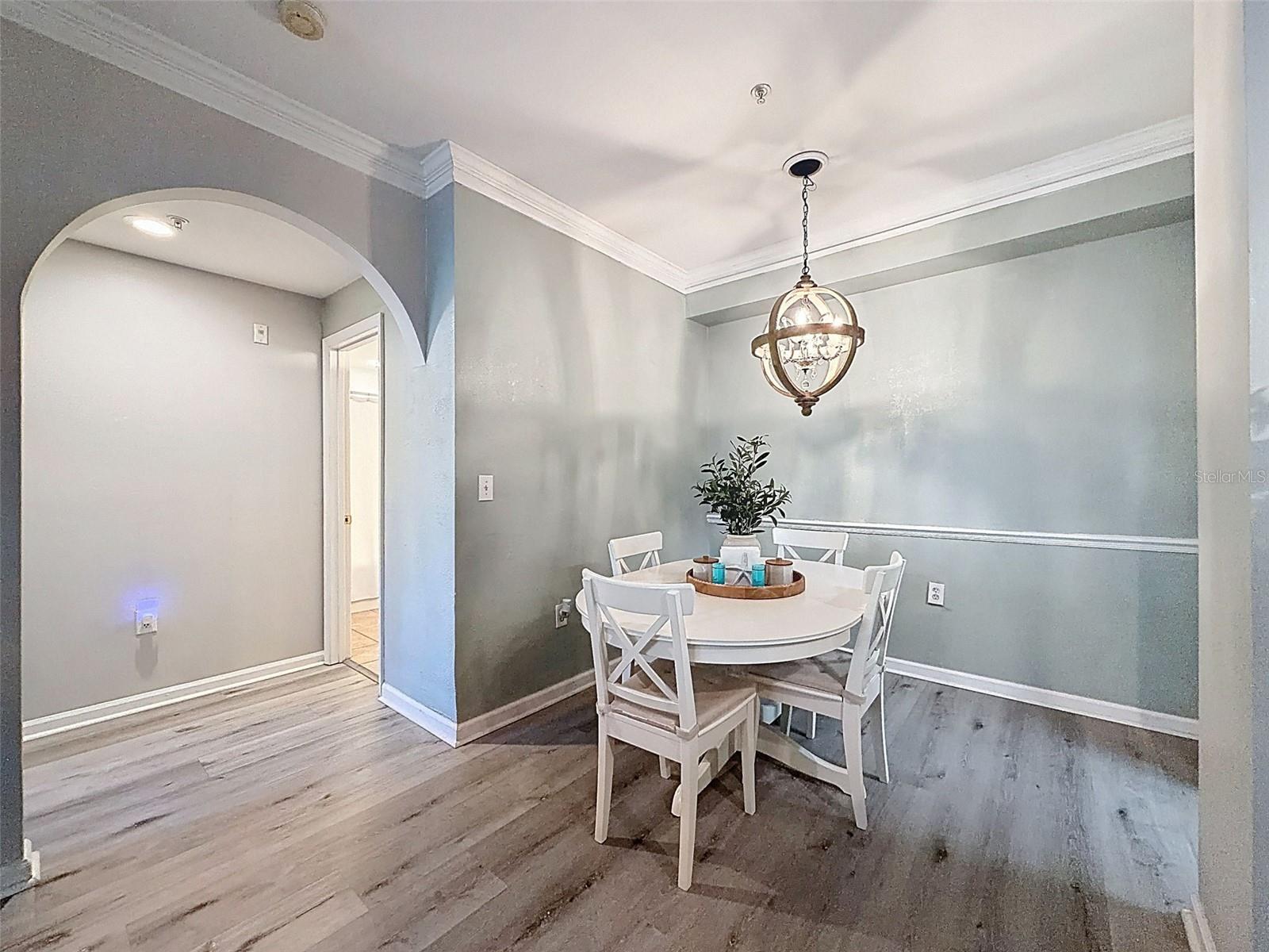 Image 17 of 58 For 1203 Bay Club Circle 1203