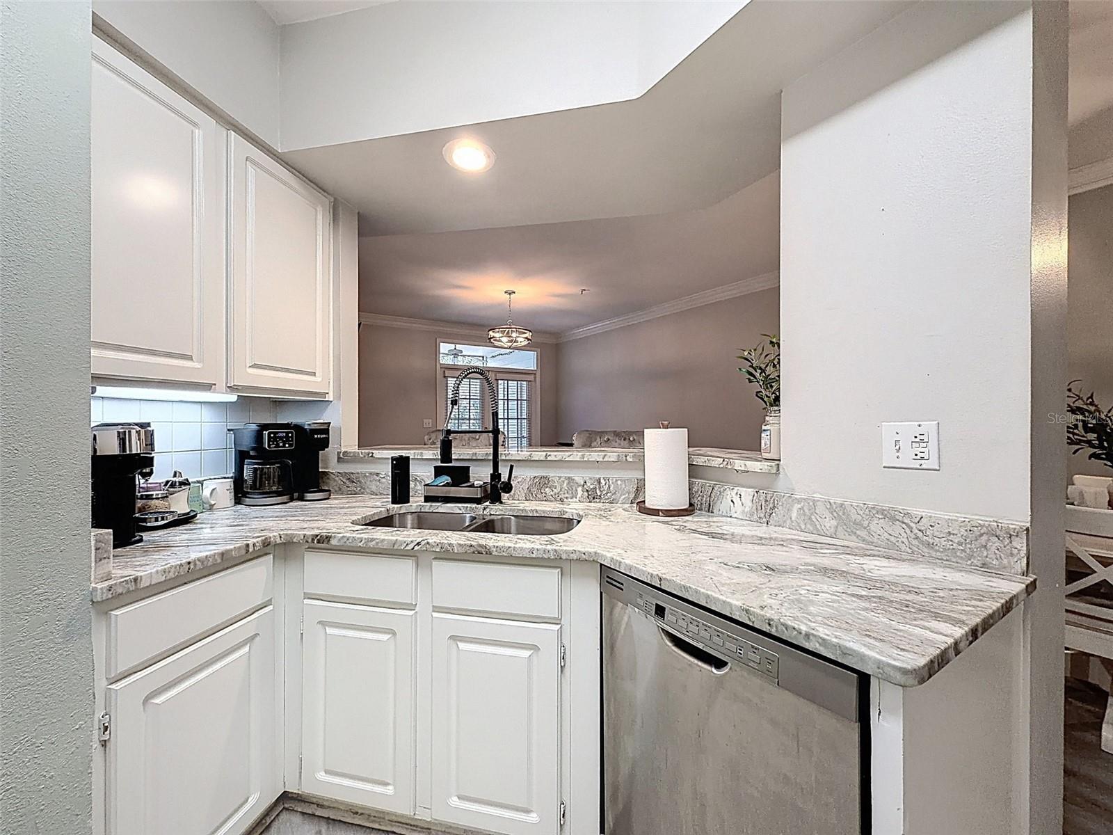 Image 21 of 58 For 1203 Bay Club Circle 1203