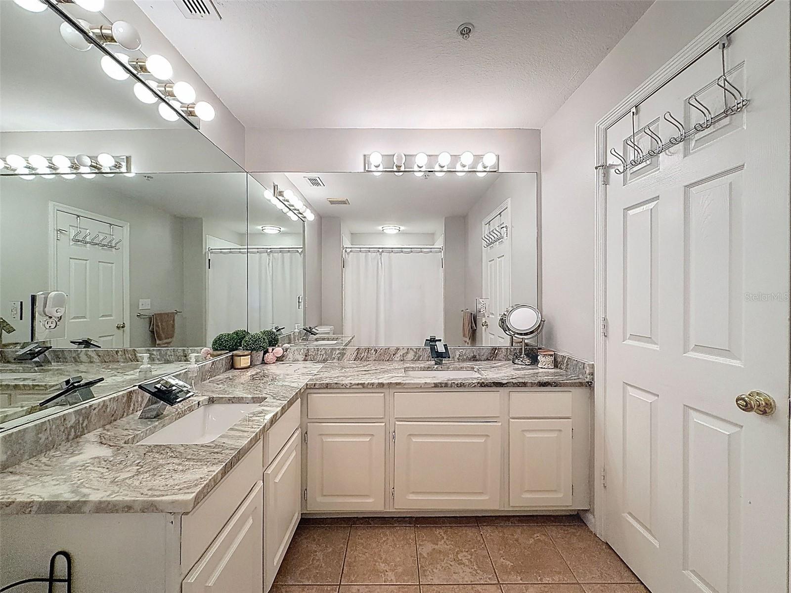 Image 26 of 58 For 1203 Bay Club Circle 1203