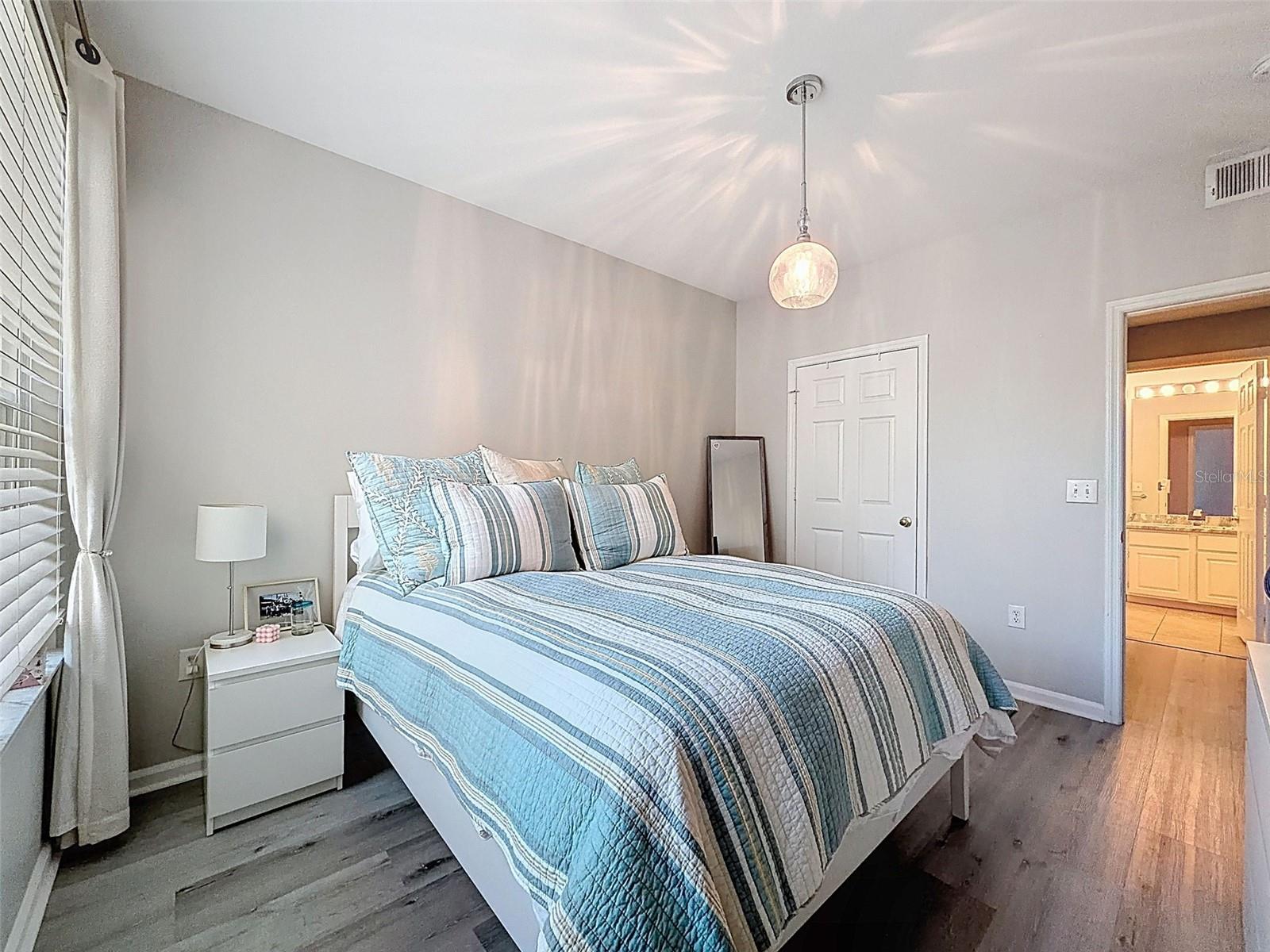 Image 28 of 58 For 1203 Bay Club Circle 1203