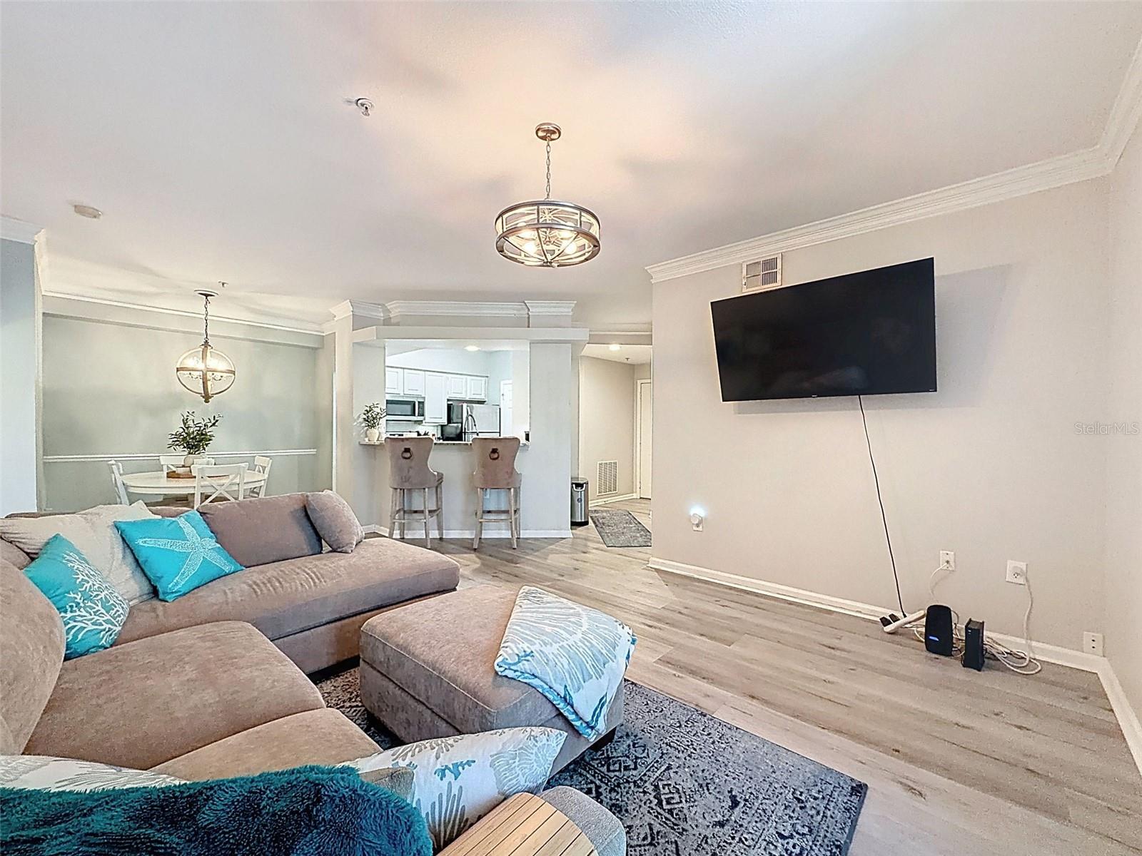 Image 9 of 58 For 1203 Bay Club Circle 1203