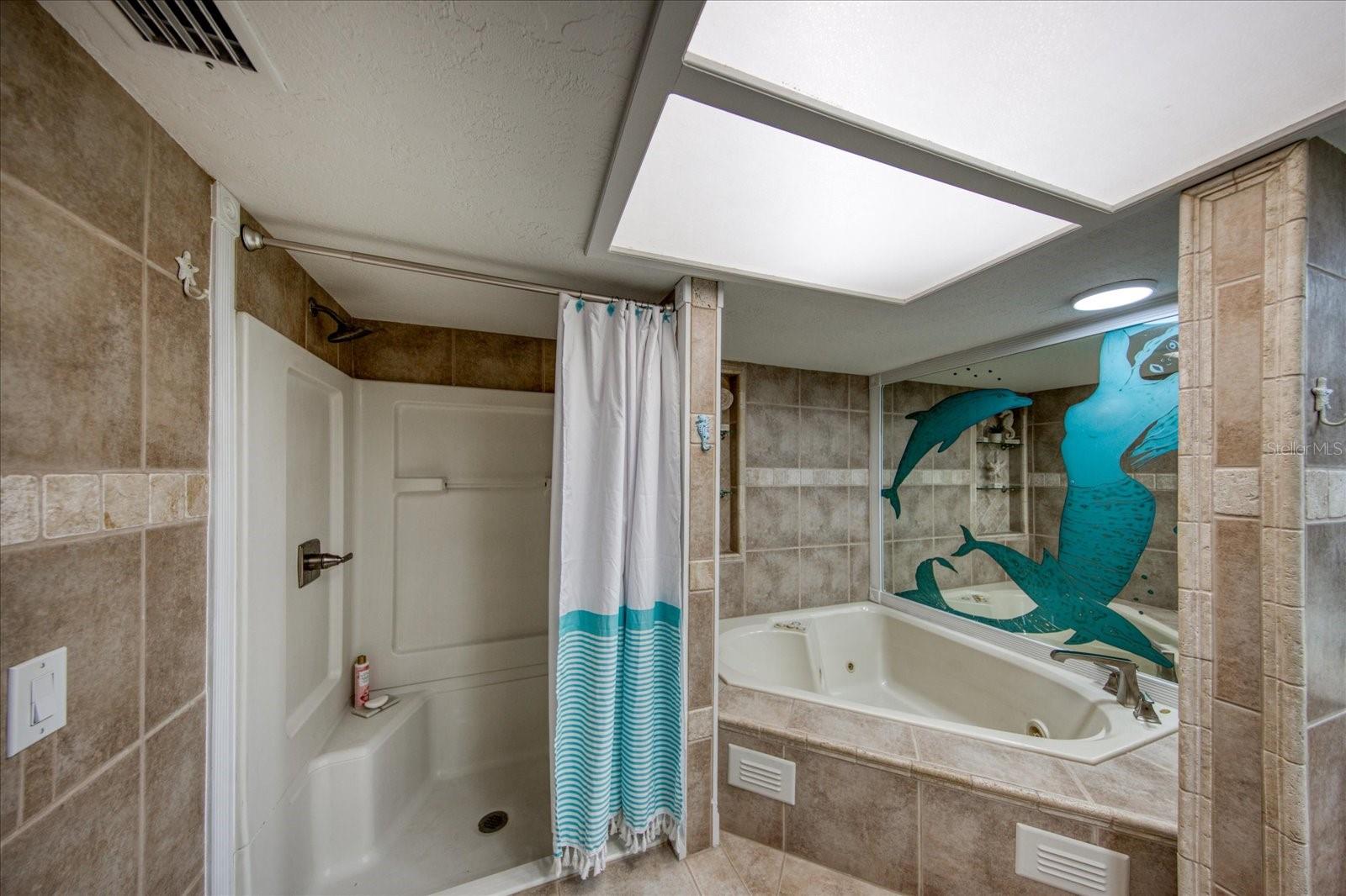 Image 19 of 39 For 13703 Oak Forest Boulevard N