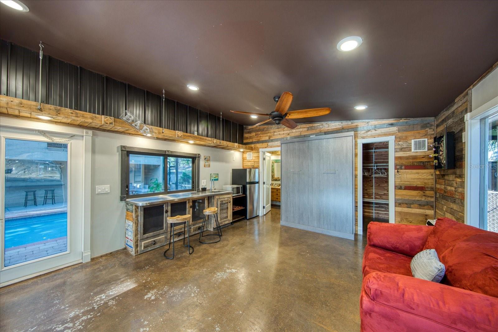 Image 33 of 39 For 13703 Oak Forest Boulevard N