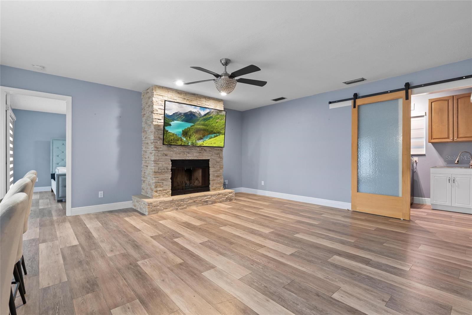 Image 15 of 27 For 3088 Enisglen Drive