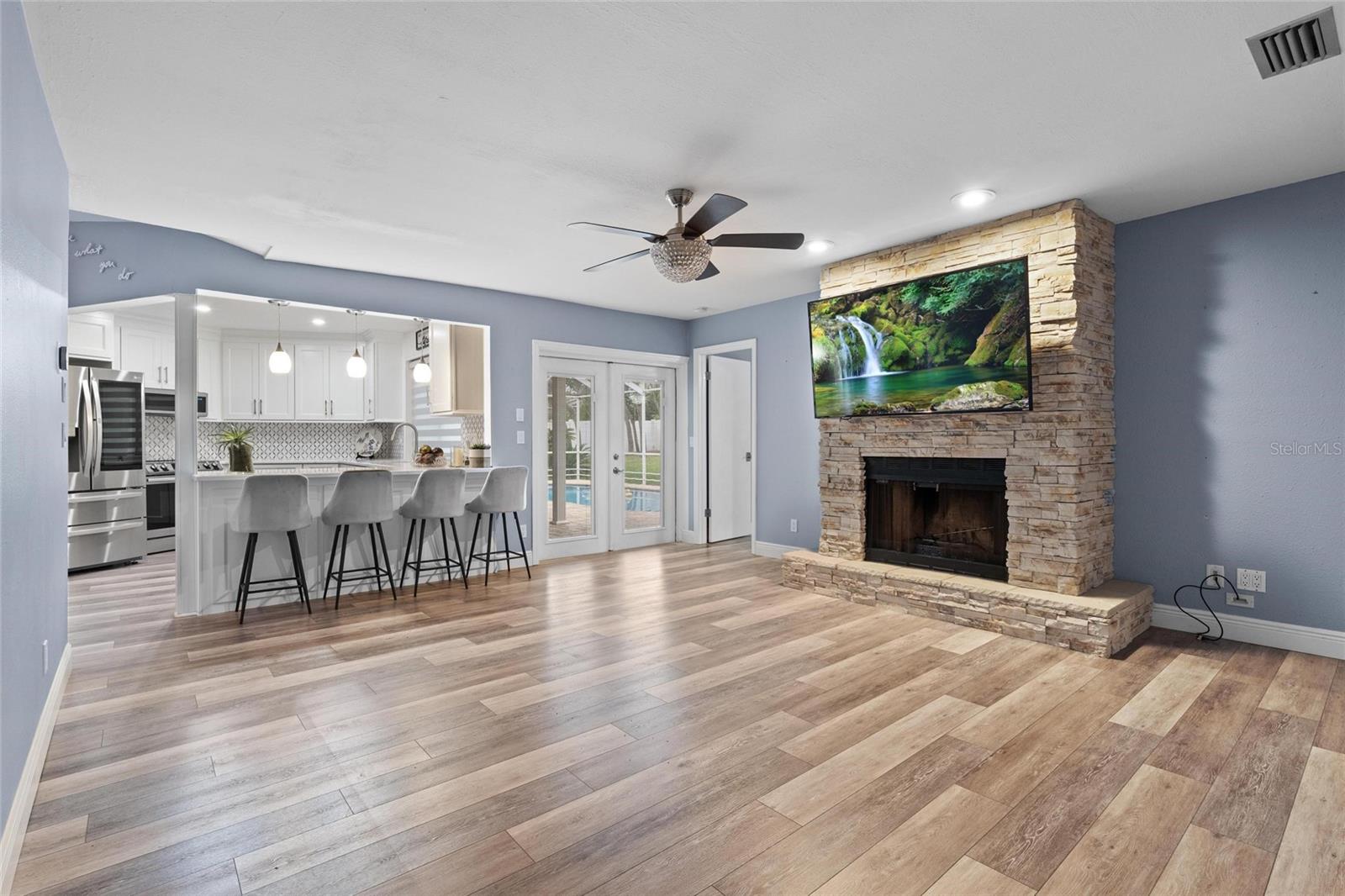 Image 16 of 27 For 3088 Enisglen Drive