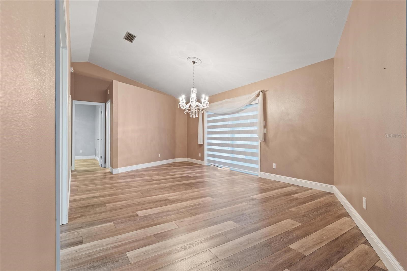 Image 7 of 27 For 3088 Enisglen Drive