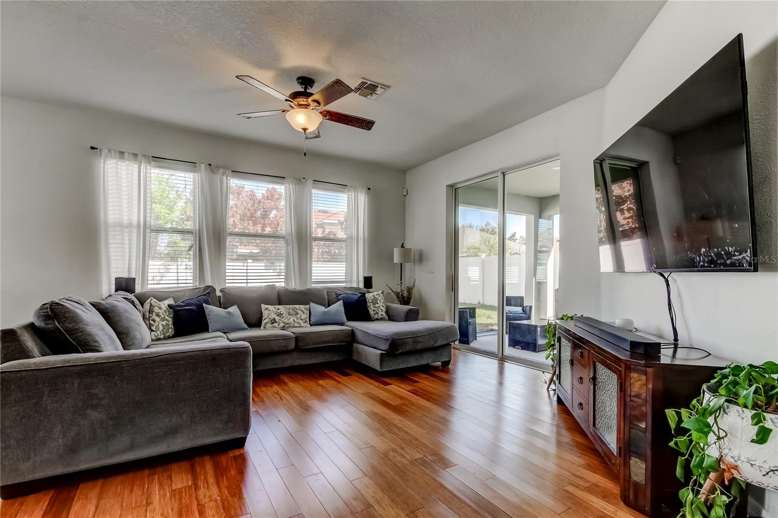 Image 19 of 41 For 30623 Casewell Place