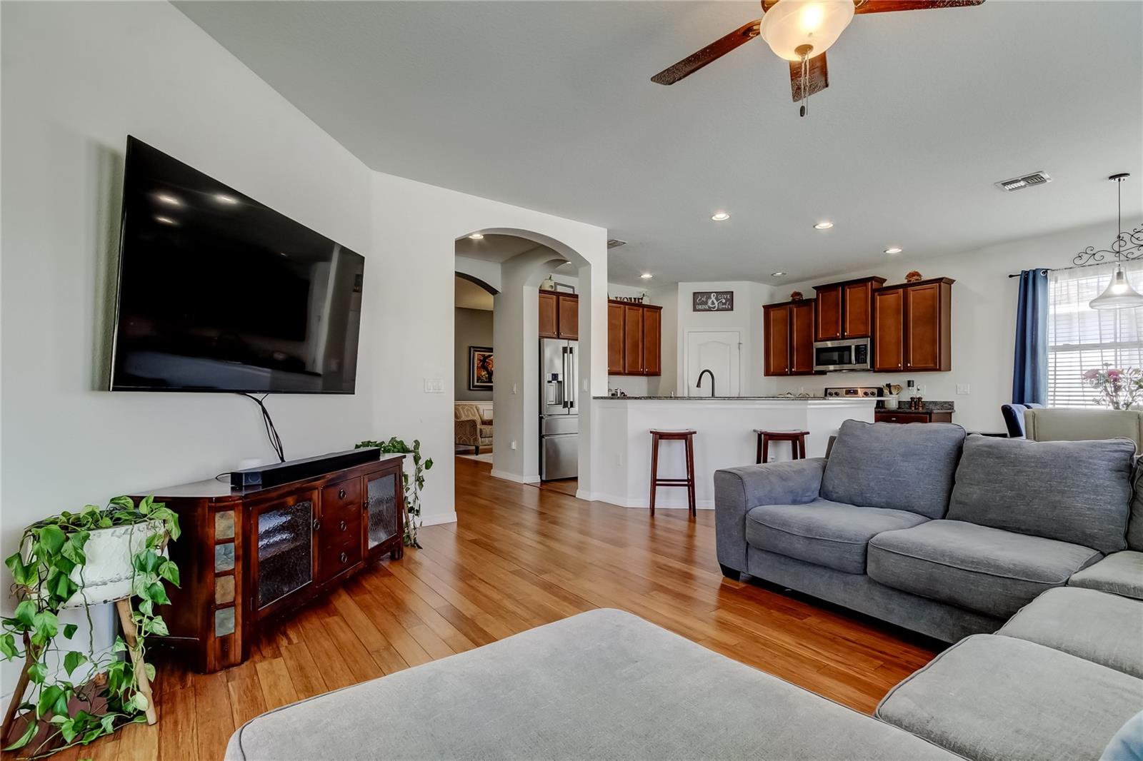 Image 21 of 41 For 30623 Casewell Place