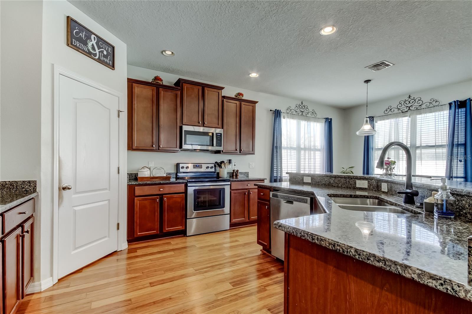 Image 9 of 41 For 30623 Casewell Place