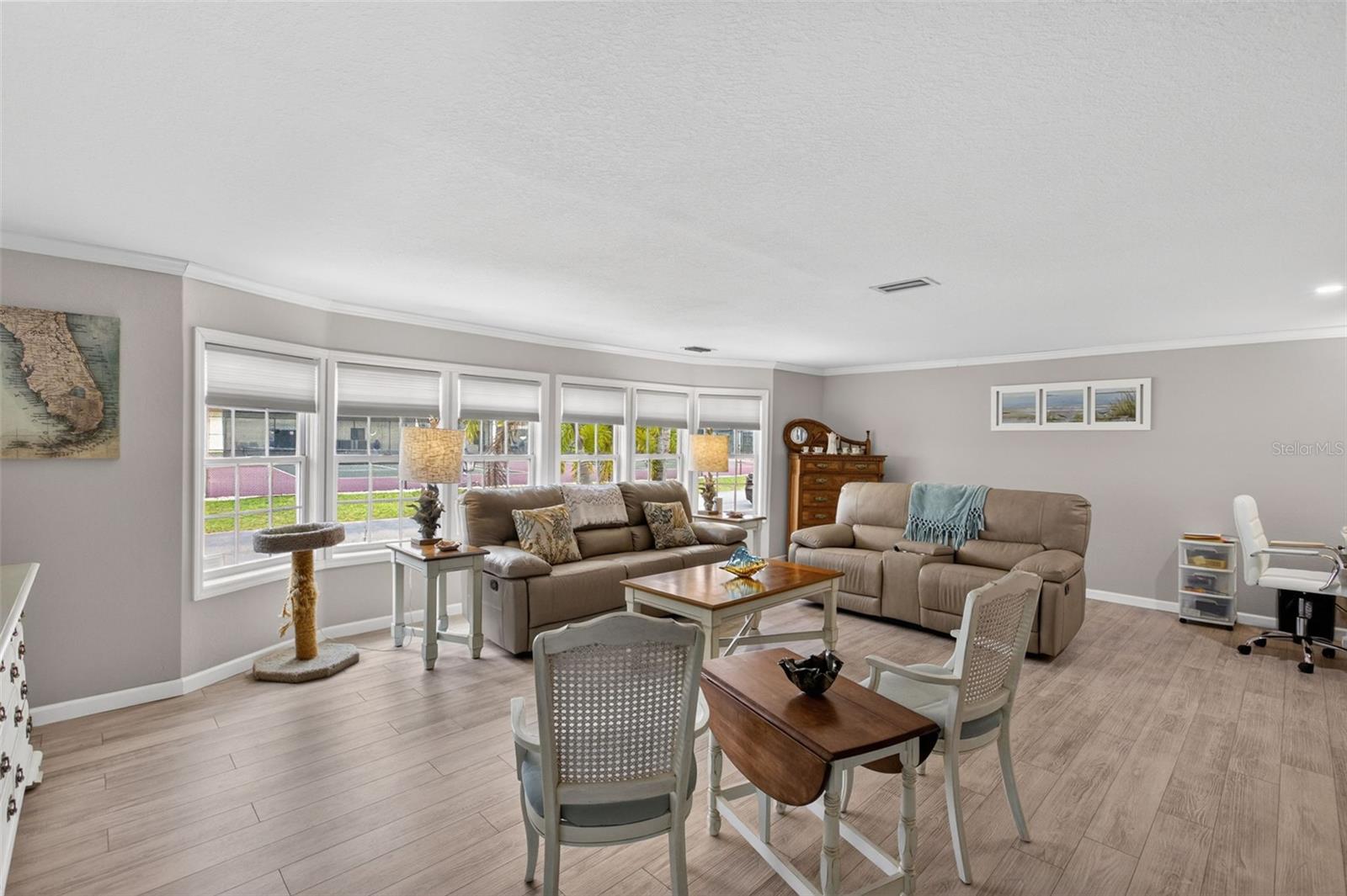 Image 13 of 80 For 504 Alvarado