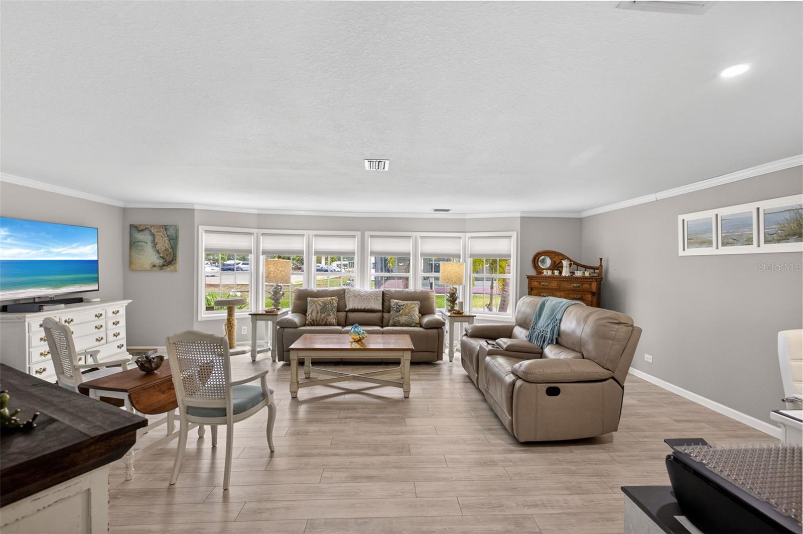 Image 15 of 80 For 504 Alvarado