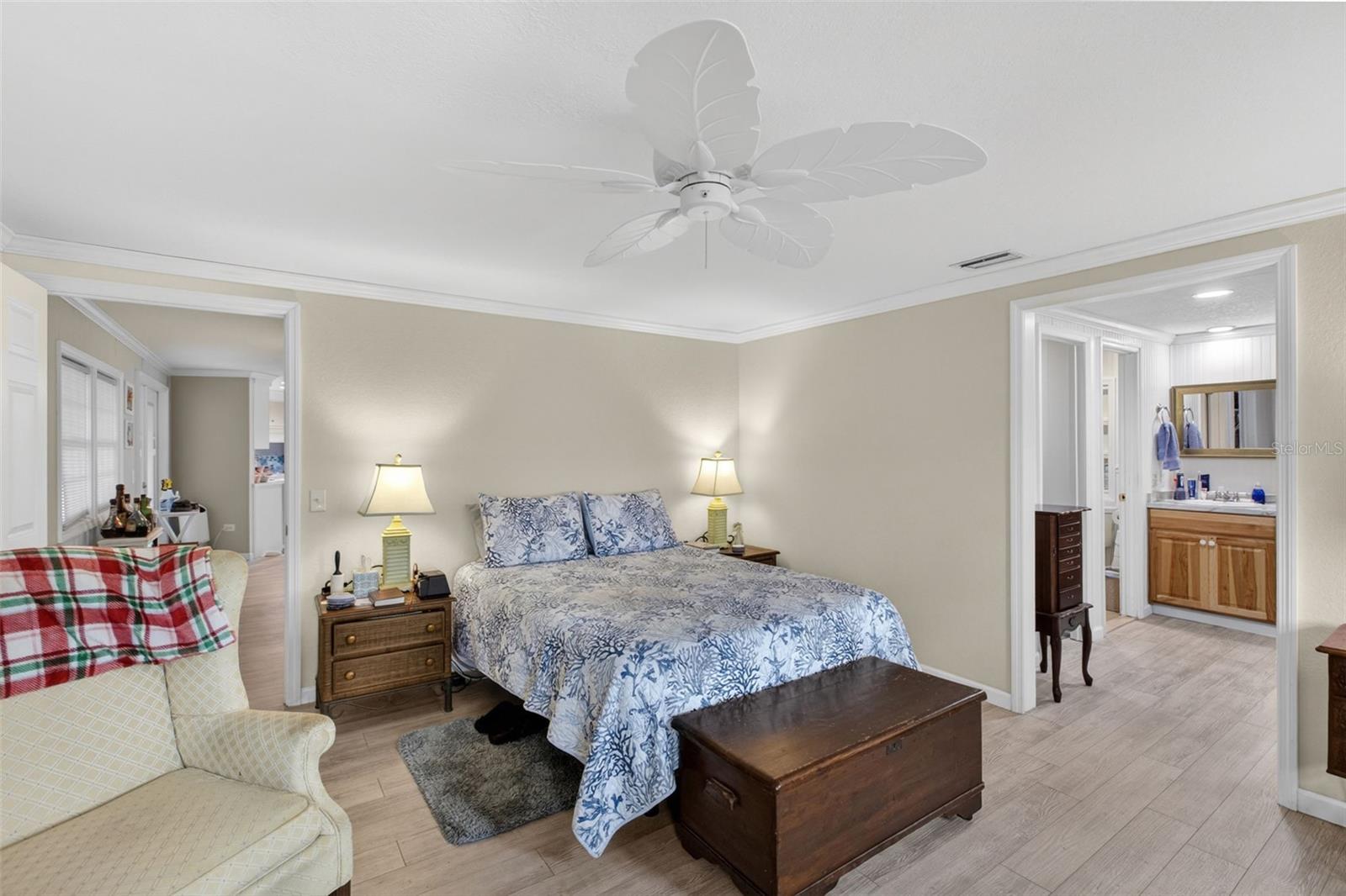 Image 18 of 80 For 504 Alvarado