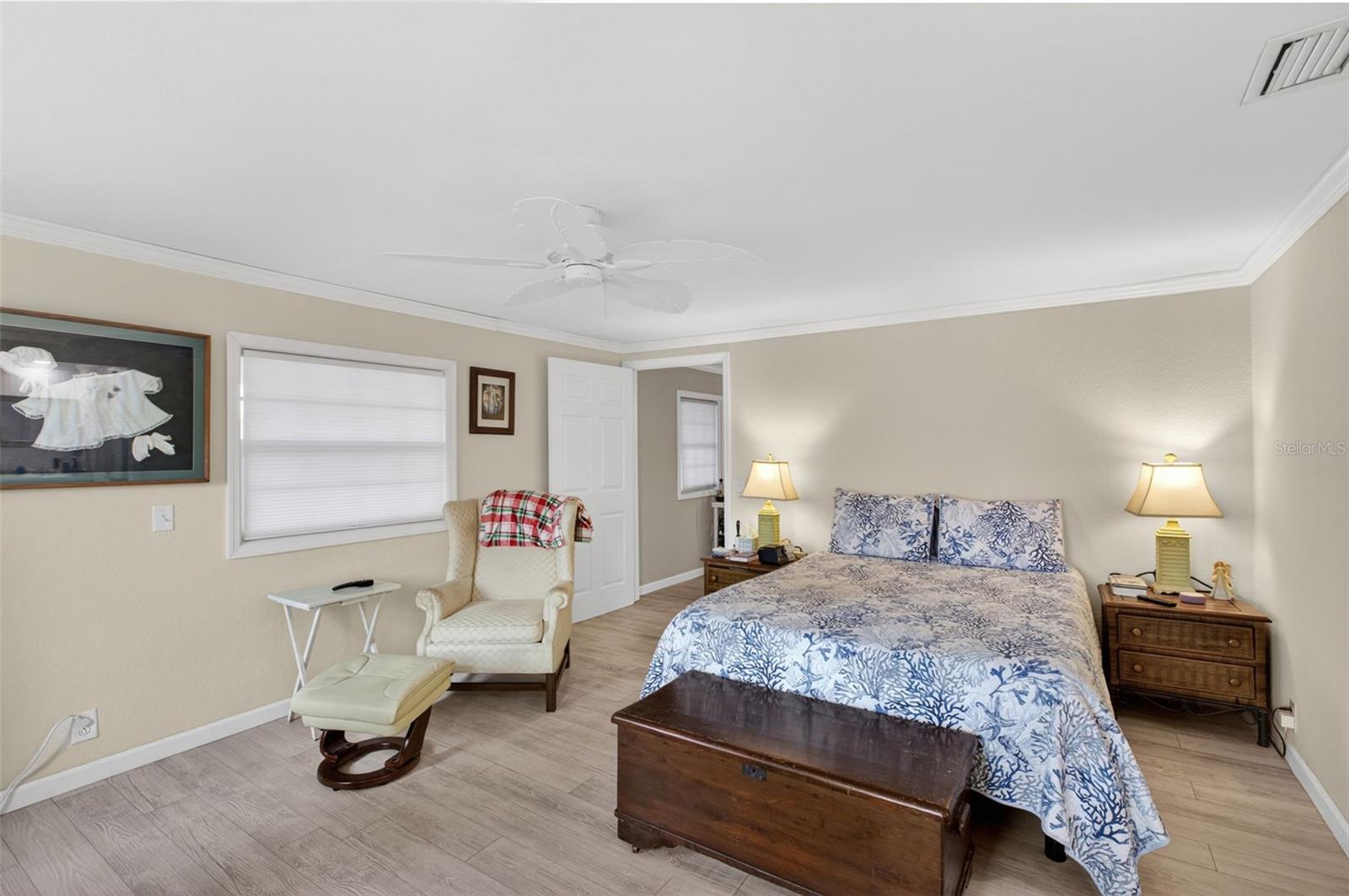 Image 19 of 80 For 504 Alvarado