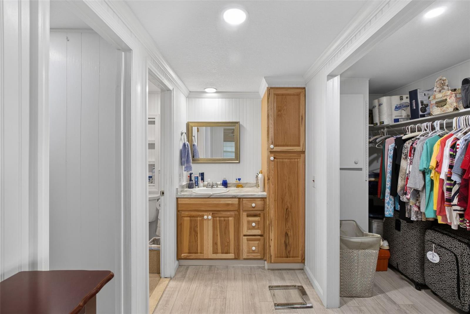 Image 21 of 80 For 504 Alvarado