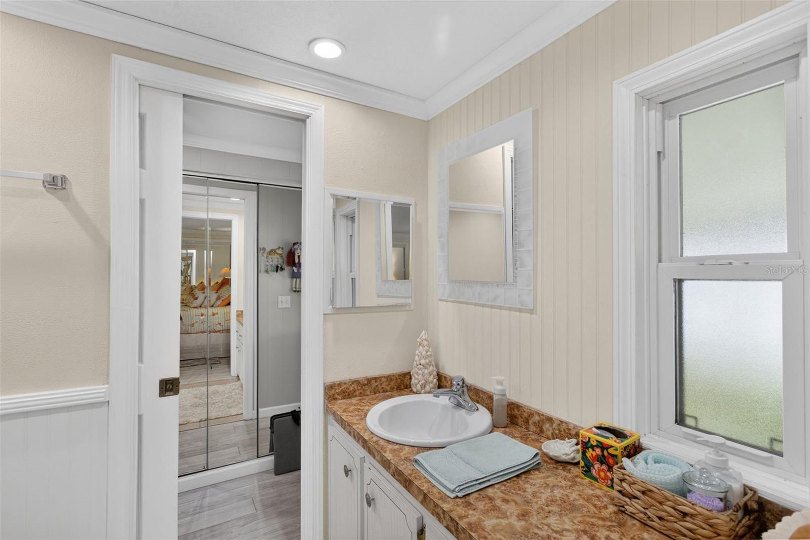 Image 27 of 80 For 504 Alvarado