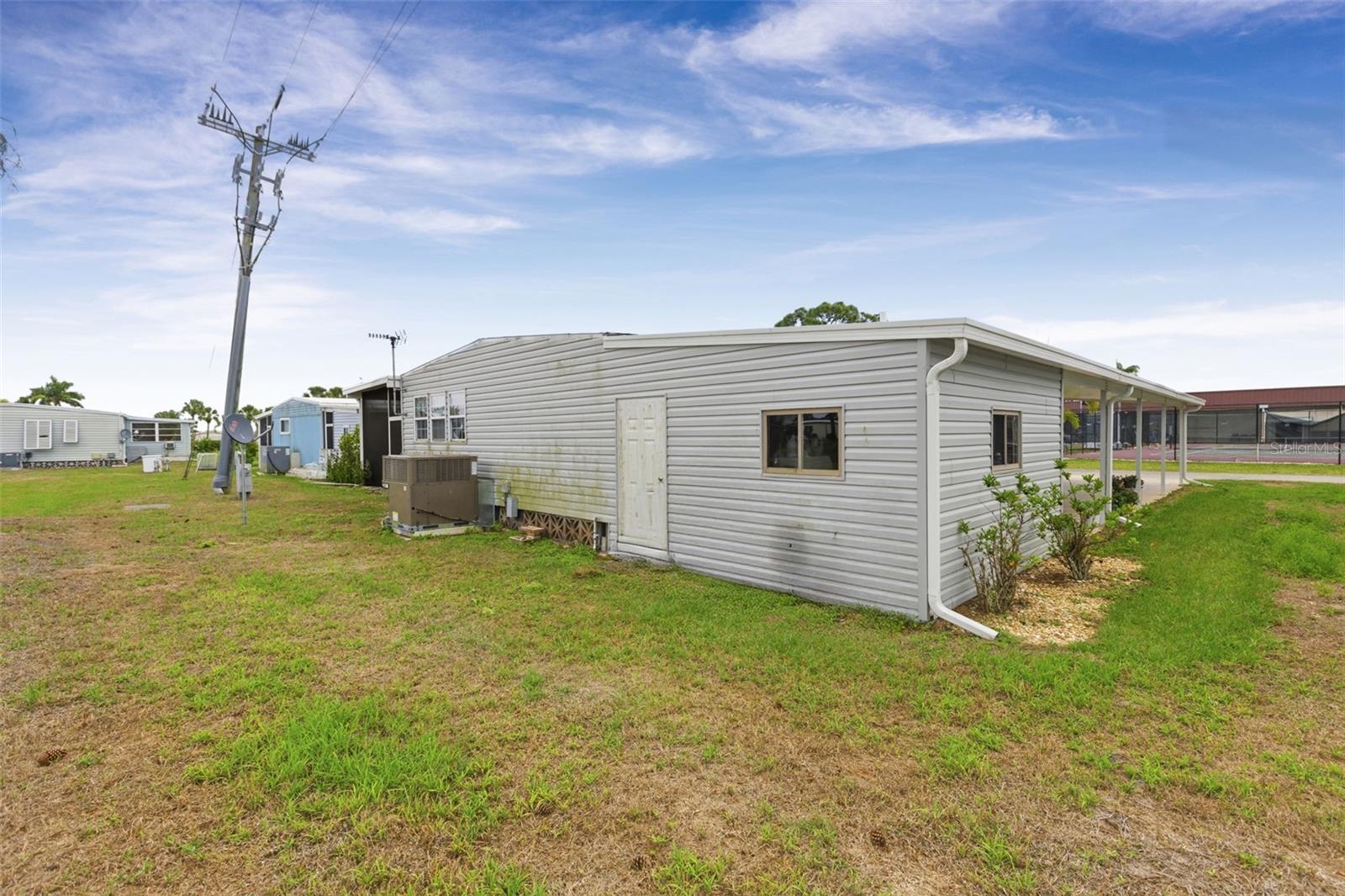 Image 30 of 80 For 504 Alvarado