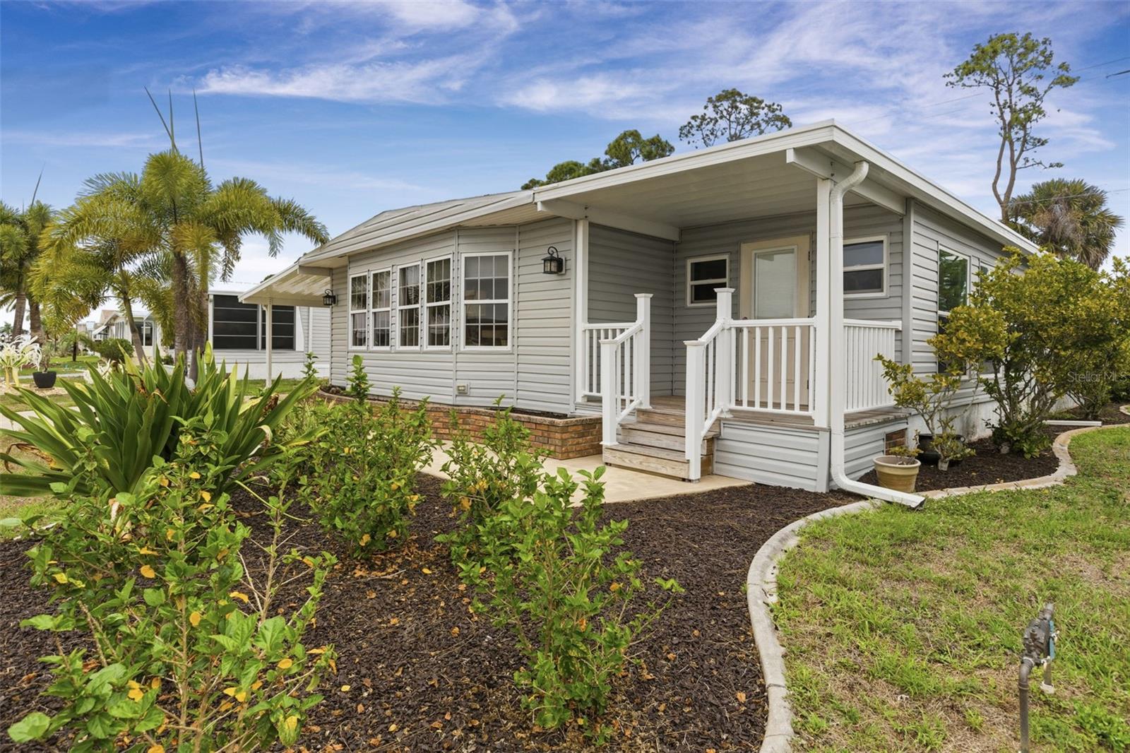 Image 32 of 80 For 504 Alvarado