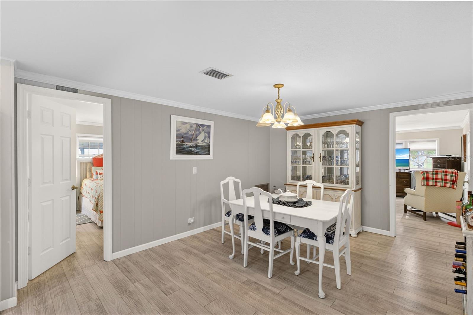 Image 7 of 80 For 504 Alvarado