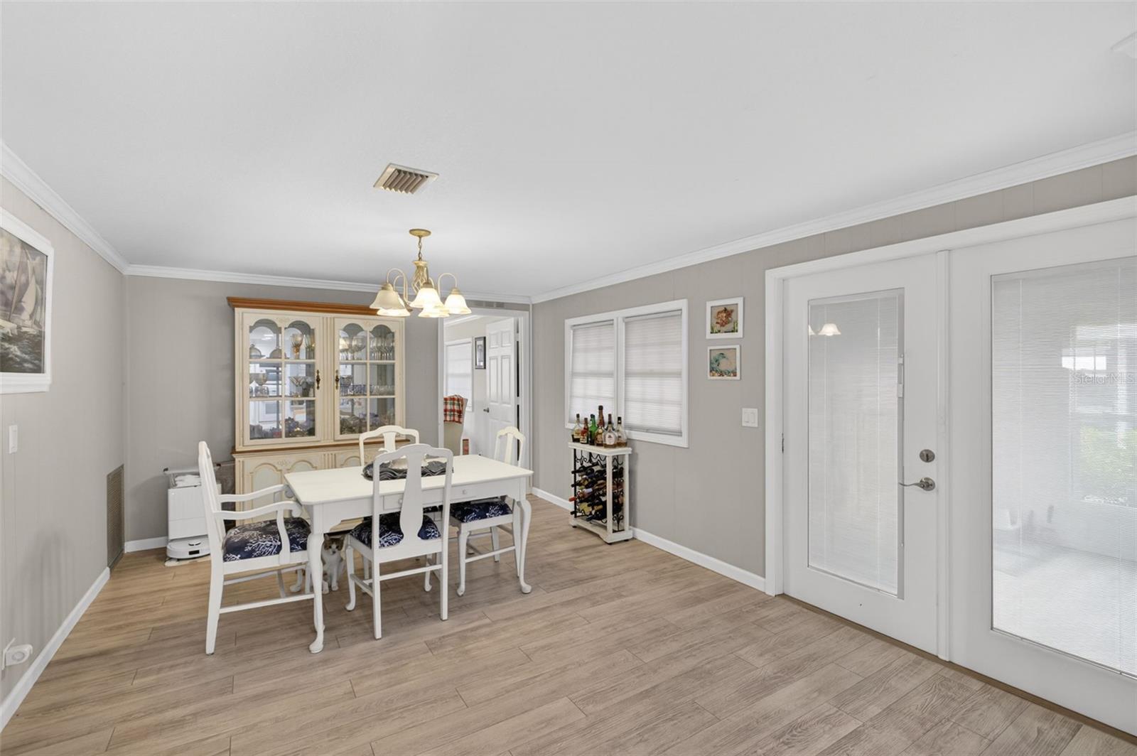 Image 9 of 80 For 504 Alvarado