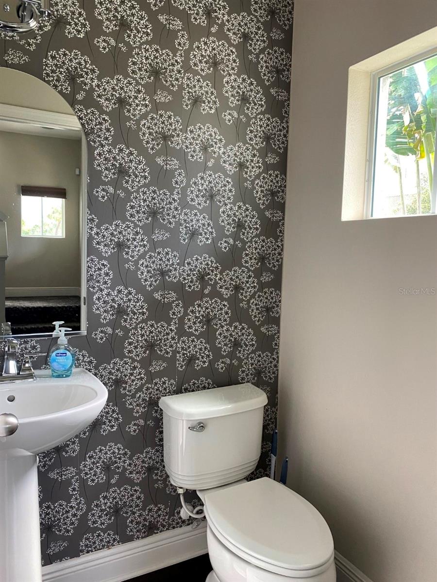 Image 16 of 16 For 809 Oregon Avenue