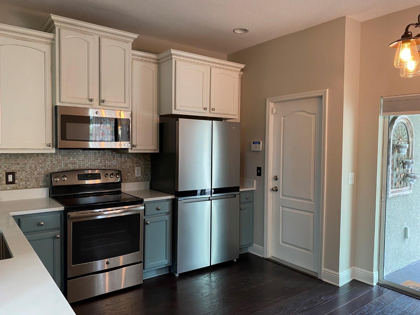 Image 4 of 16 For 809 Oregon Avenue