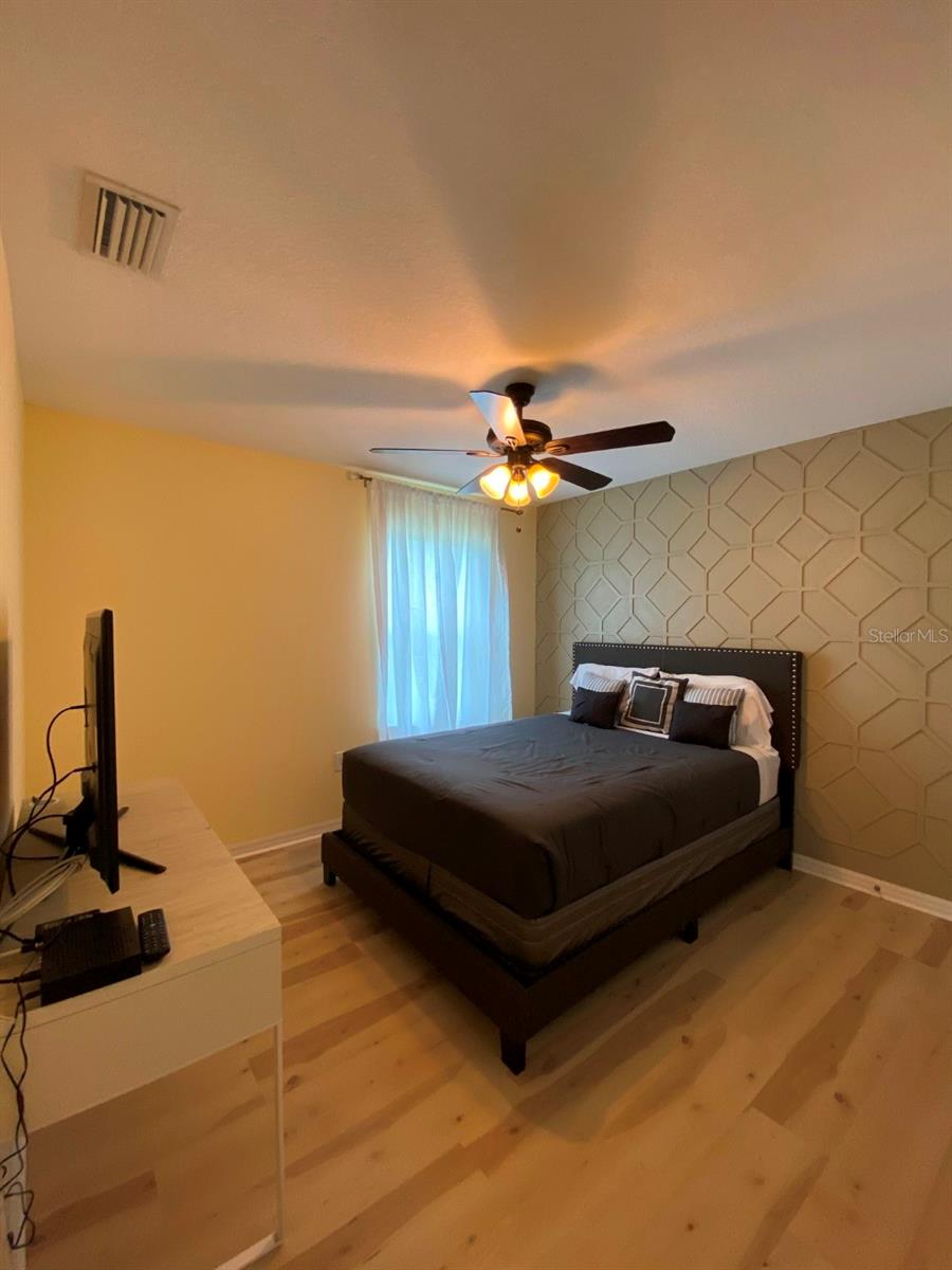 Image 9 of 16 For 809 Oregon Avenue