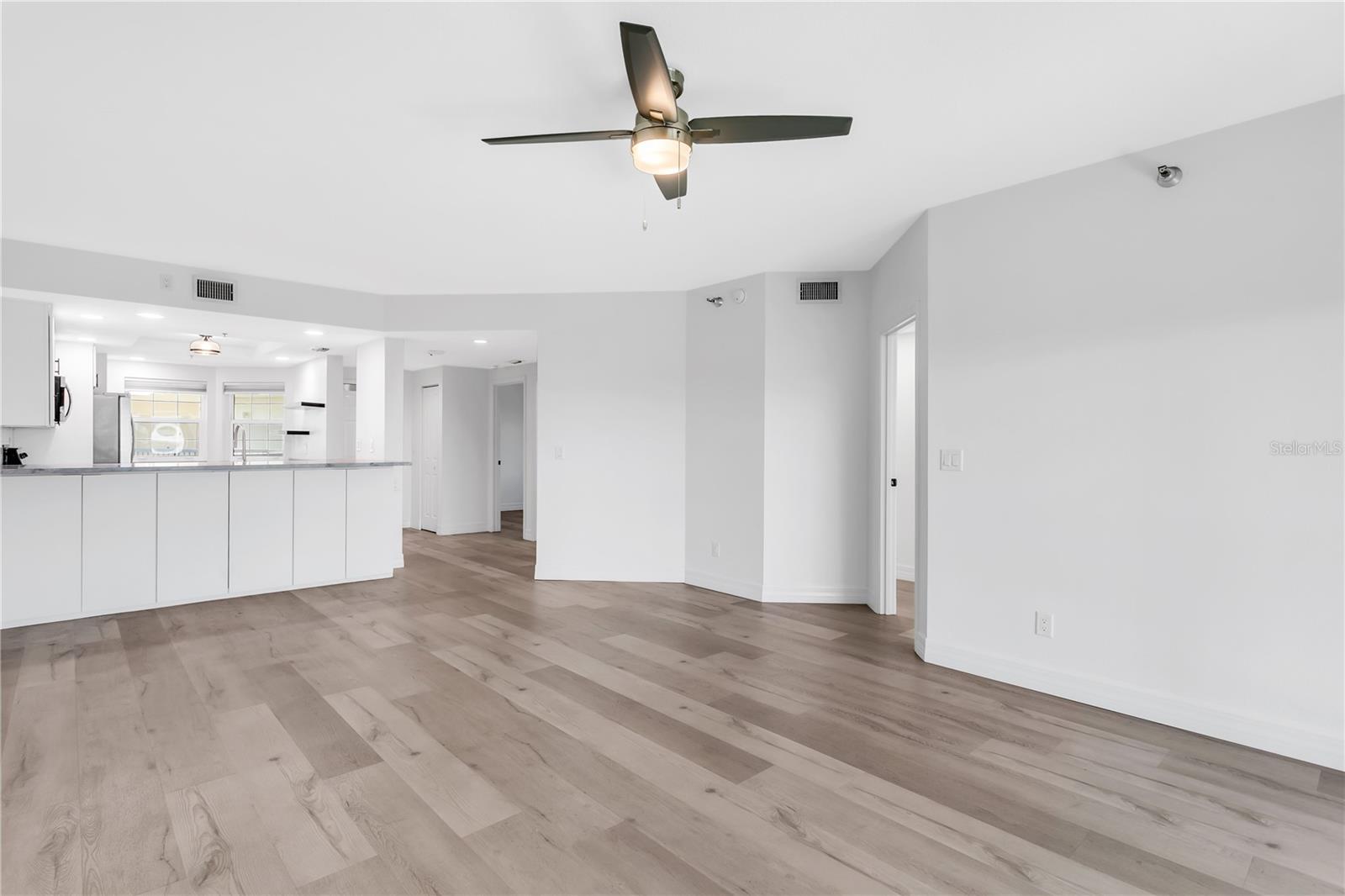 Image 12 of 50 For 1000 Harbour Island Boulevard 2511