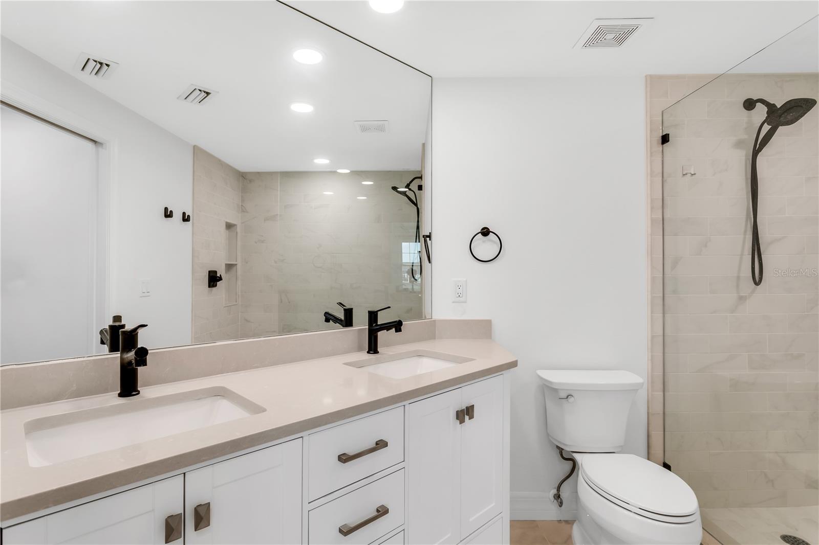 Image 22 of 50 For 1000 Harbour Island Boulevard 2511