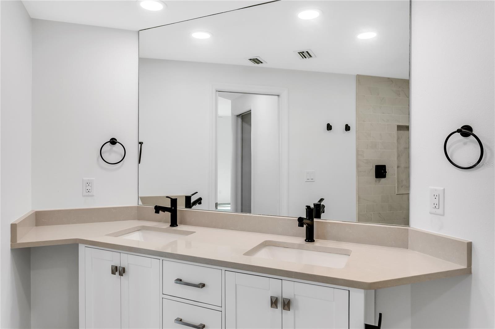 Image 23 of 50 For 1000 Harbour Island Boulevard 2511