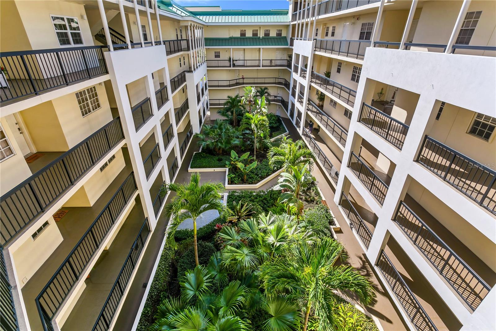 Image 3 of 50 For 1000 Harbour Island Boulevard 2511