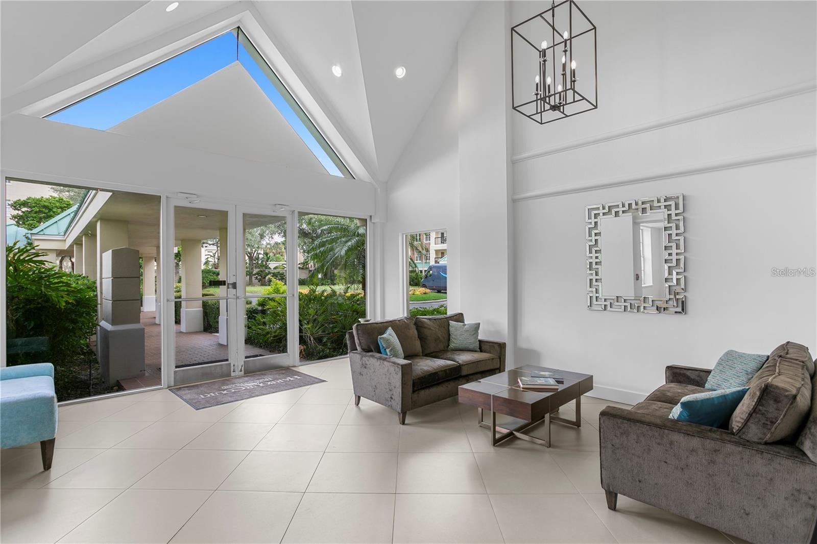 Image 36 of 50 For 1000 Harbour Island Boulevard 2511