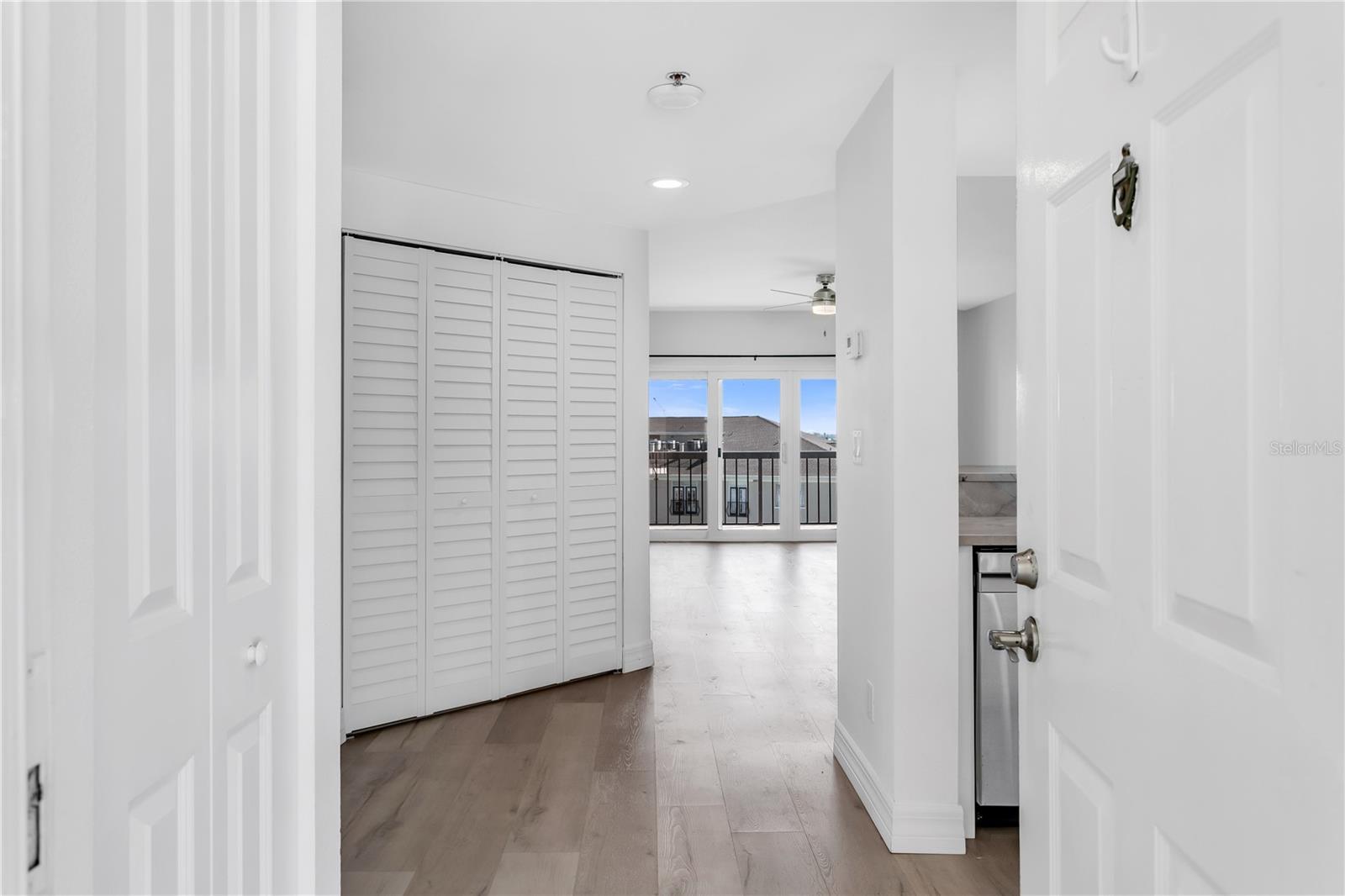 Image 4 of 50 For 1000 Harbour Island Boulevard 2511