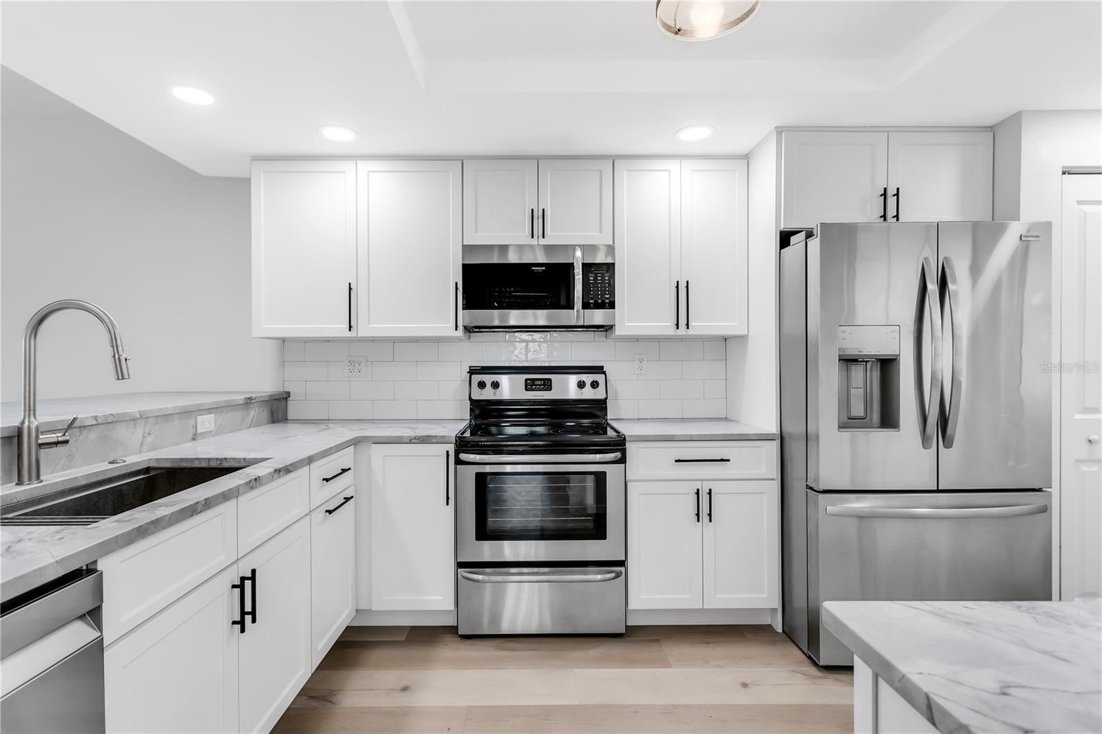 Image 5 of 50 For 1000 Harbour Island Boulevard 2511