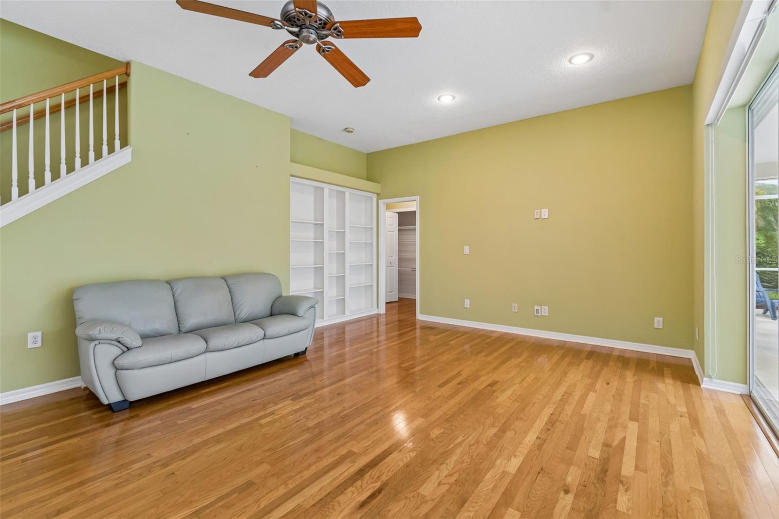 Image 16 of 50 For 2108 Hammock Park Court