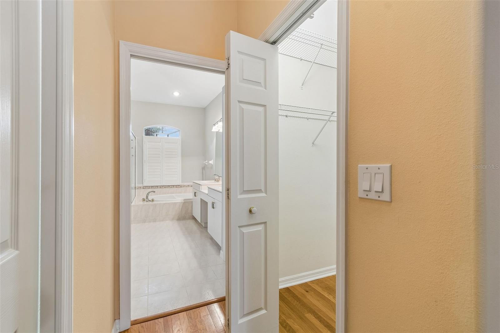 Image 27 of 50 For 2108 Hammock Park Court