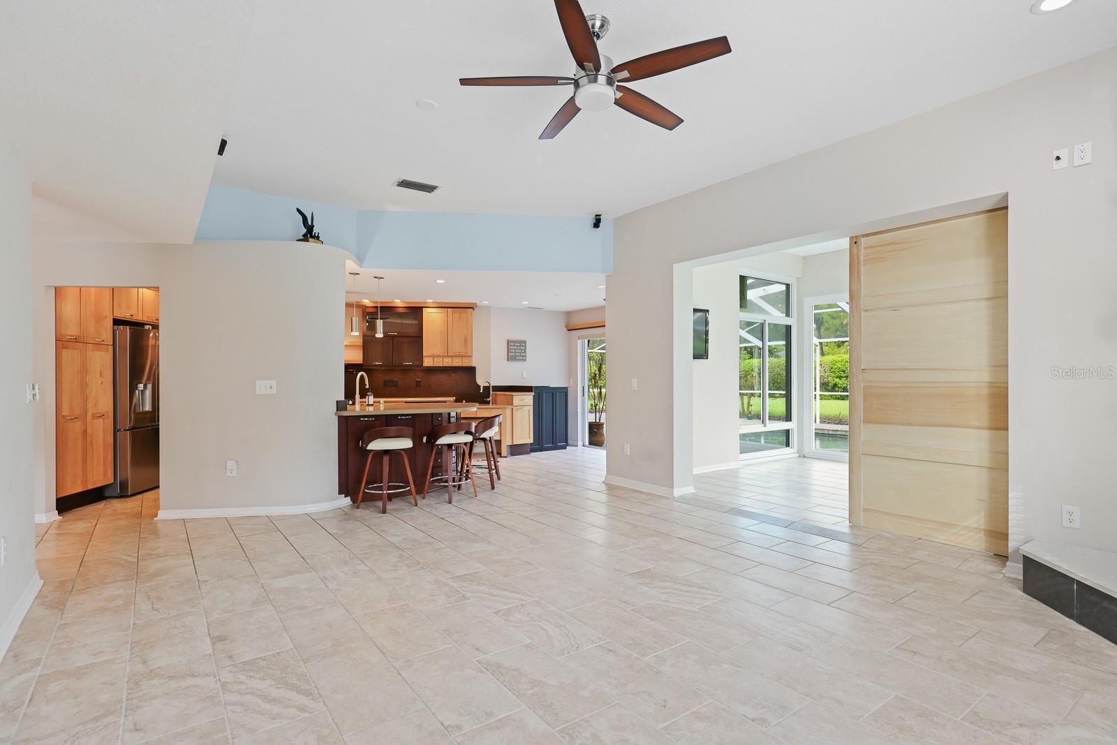 Image 11 of 61 For 5208 Laurel Pointe Drive