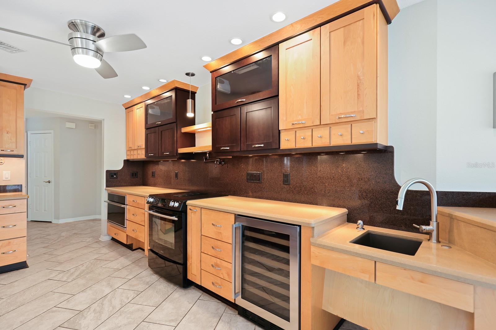 Image 15 of 61 For 5208 Laurel Pointe Drive