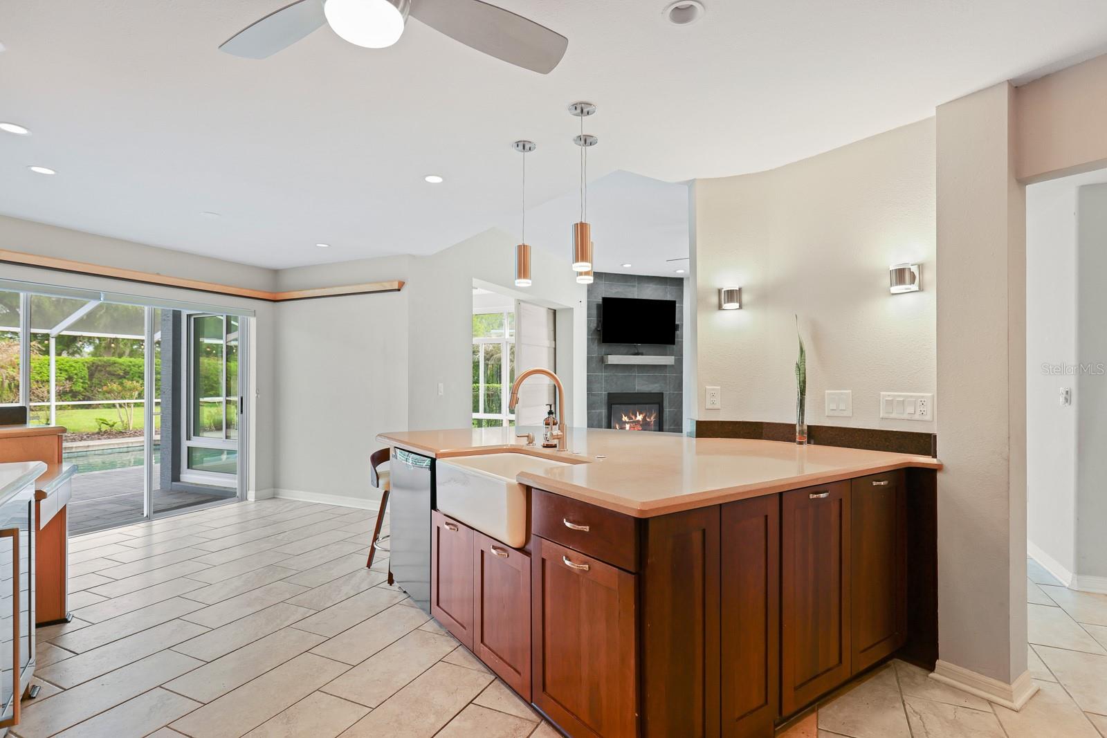 Image 17 of 61 For 5208 Laurel Pointe Drive