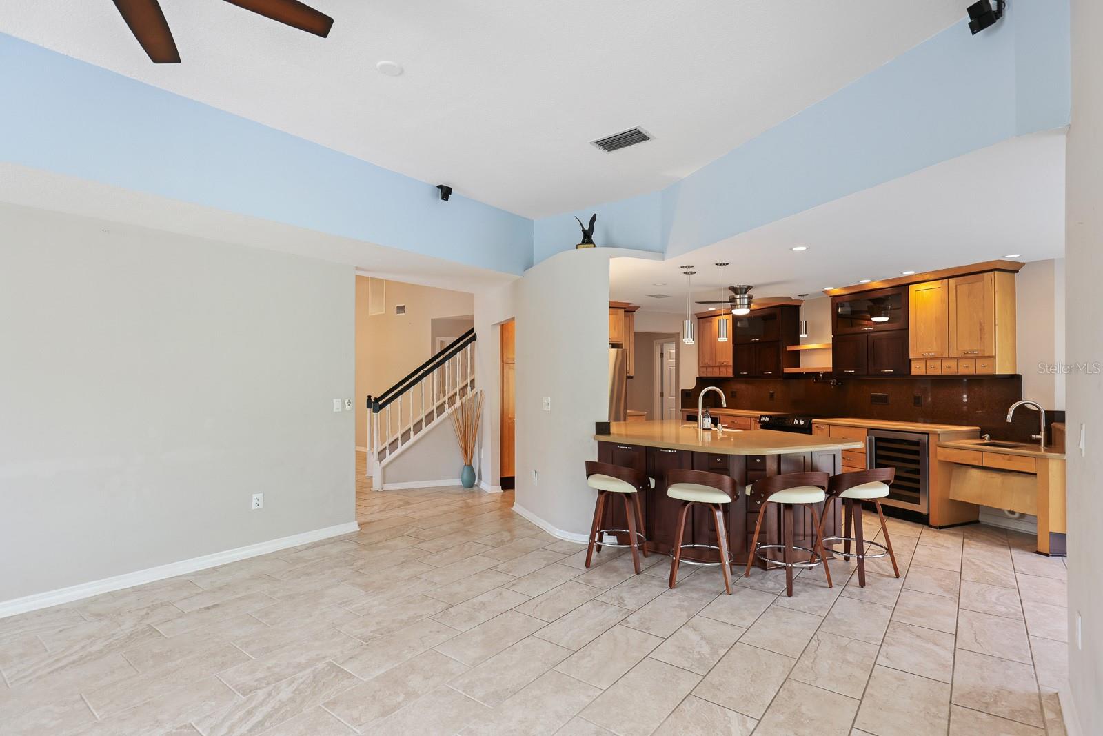 Image 20 of 61 For 5208 Laurel Pointe Drive