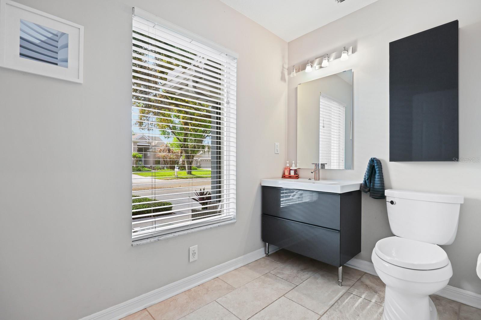 Image 29 of 61 For 5208 Laurel Pointe Drive