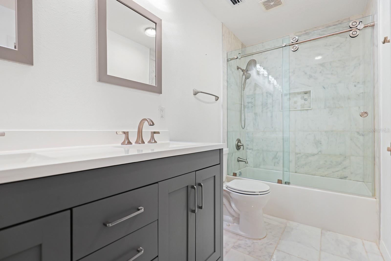 Image 36 of 61 For 5208 Laurel Pointe Drive