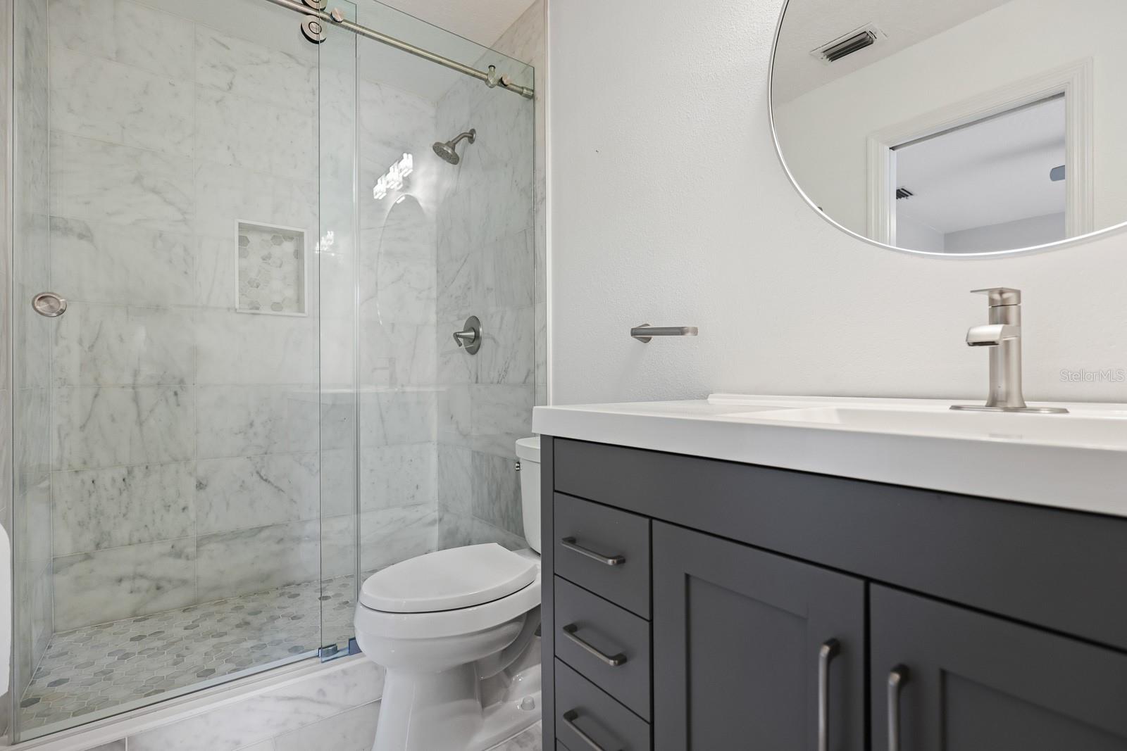 Image 41 of 61 For 5208 Laurel Pointe Drive