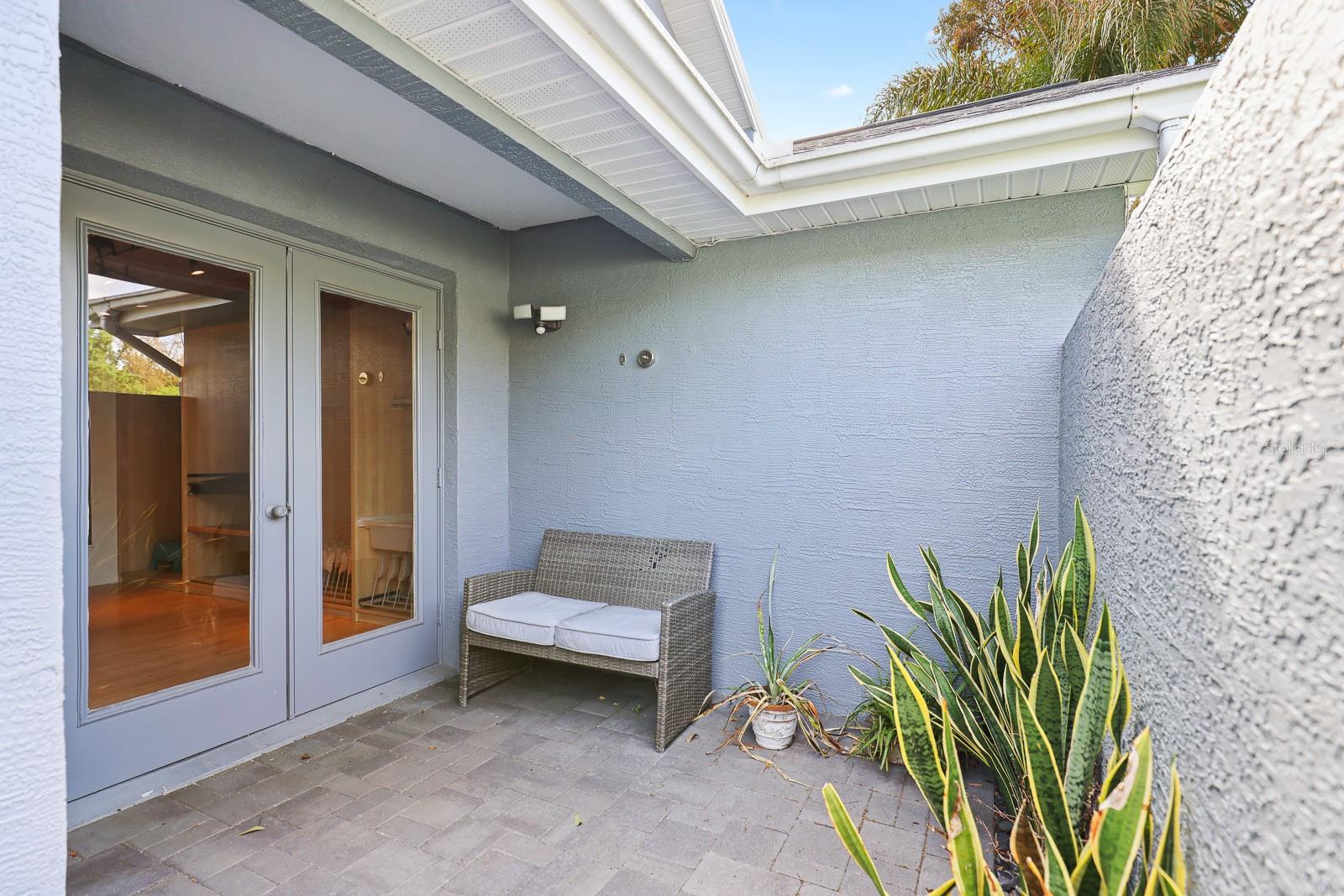 Image 54 of 61 For 5208 Laurel Pointe Drive