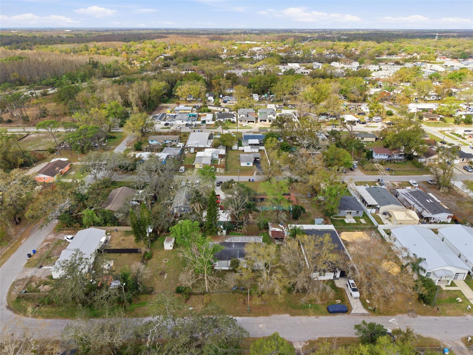 Listing photo id 10 for 12302 Pittsfield Avenue